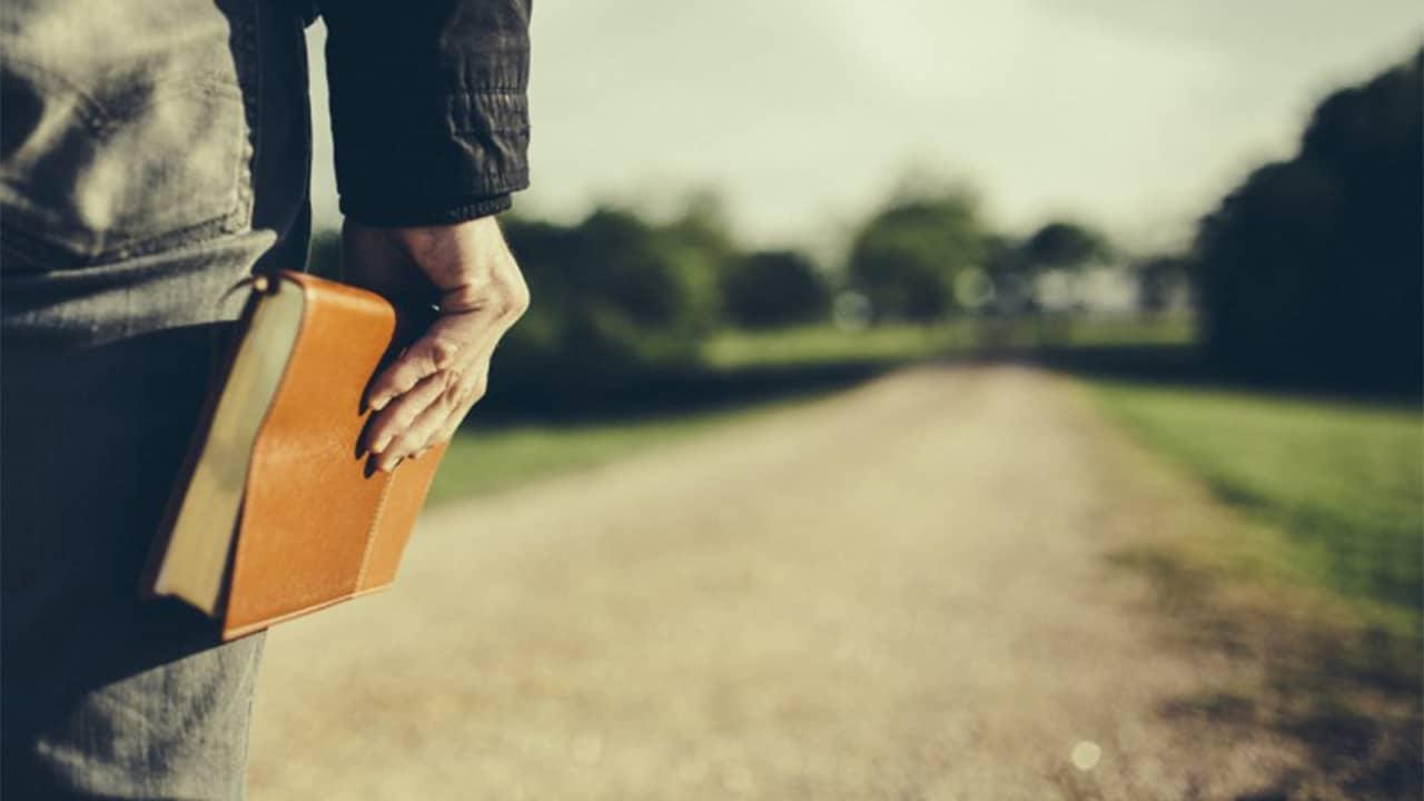 Read more about the article Personal Evangelism 1: Am I Expected to Be an Evangelist?